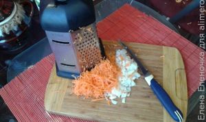Рецепт Картошки с сардельками по-деревенски в горшочках