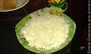 Рецепт салата с мясом, луком и яйцами