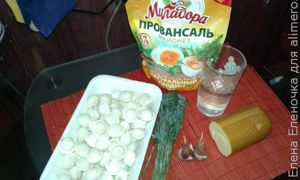 Рецепт пельменей с сыром и чесноком в мультиварке