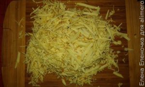 Рецепт пельменей с сыром и чесноком в мультиварке