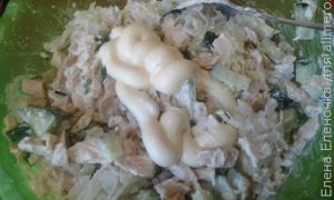 салат-коктейль с морскими гребешками