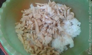 салат-коктейль с морскими гребешками