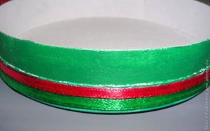 Шкатулка с вышивкой