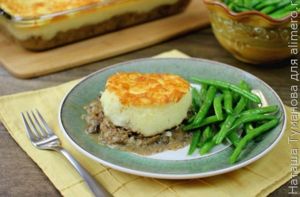 КАРТОФЕЛЬНА ЗАПЕКАНКА С МЯСНОЙ НАЧИНКОЙ