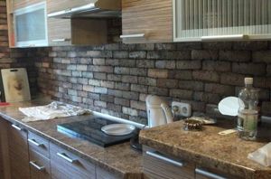 Гипсовая плитка на кухне