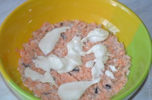 рыбный салат с консервами рецепт