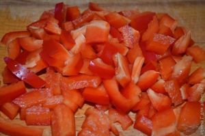 салат из квашеной капусты с болгарским перцем