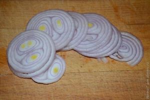 салат из квашеной капусты с болгарским перцем