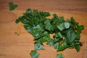 салат с капустой, редисом и сельдереем рецепт