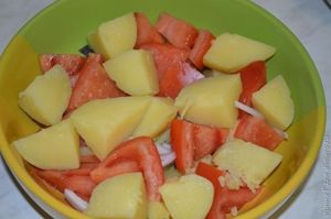 теплый картофельный салат теплый картофельный салат