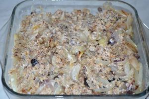Курица с черносливом в ореховом соусе