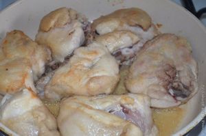 Курица с черносливом в ореховом соусе