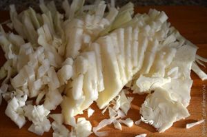 салат из капусты и зеленого горошка салат из капусты и зеленого горошка