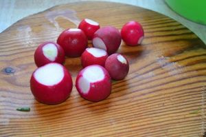салат из редиса и огурца
