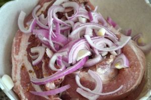 Шашлык из свиных ребрышёк в кефире
