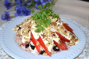 салат с ветчиной и помидорами
