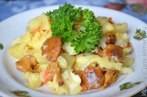 картофель тушеный с лисичками рецепт