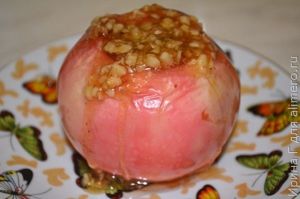 запеченные яблоки с медом и орехами