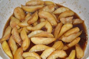 посыпушка с карамелизованной грушей