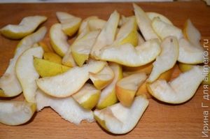 посыпушка с карамелизованной грушей