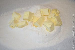 посыпушка с карамелизованной грушей