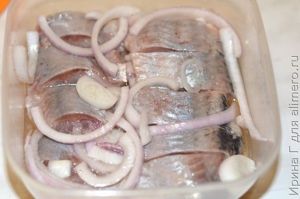 сельдь в маринаде