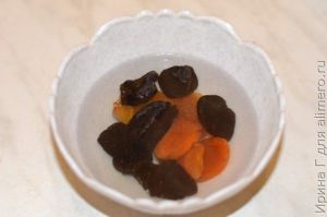 овсяна каша с сухофруктами