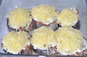 горбуша запеченная с грибами и сыром