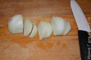 салат из квашеной капусты с редькой