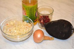салат из квашеной капусты с редькой