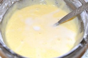 пирог с яблоками и лесными ягодами