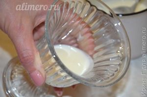 десерт из йогурта с черникой