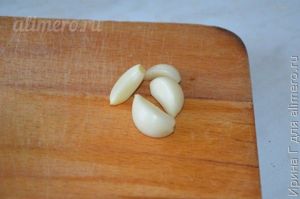 бутерброды с маслом и чесноком