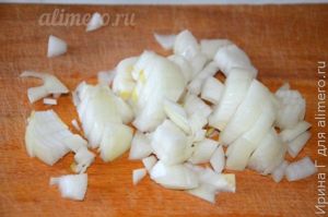 капуста с мясом тушеная в горшочке