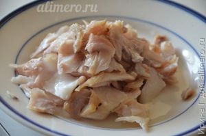 рыбный салат с оливками