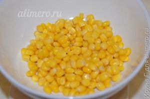 салат из кукурузы с огурцом