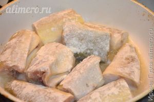 навага с овощами в сметане