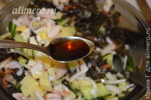 рыбный салат с морской капустой
