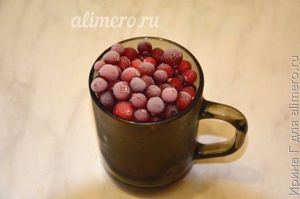 сырое варенье из клюквы и яблок