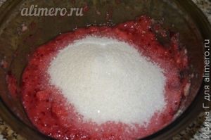 сырое варенье из клюквы и яблок