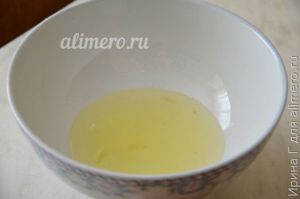 белковый омлет с помидорами и шпинатом