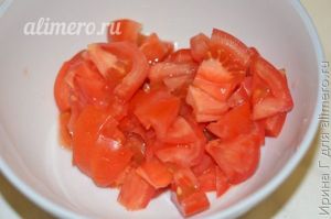салат из помидоров с кинзой и луком