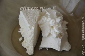 бутерброды с творогом и огурцом