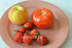 фруктовый салат с помидором