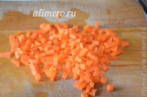 овощное рагу с курицей на сковороде