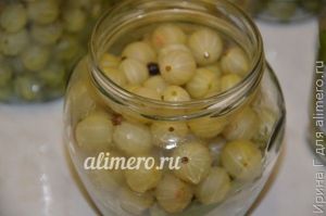 маринованный крыжовник