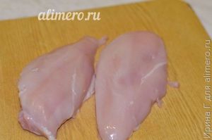 жаркое из курицы и белых грибов на сковороде