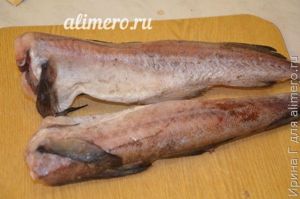 Минтай запеченный в сметане с сыром
