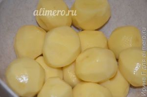 картошка с опятами на сковороде