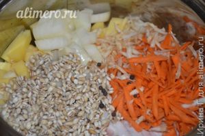 суп со свининой и перловкой